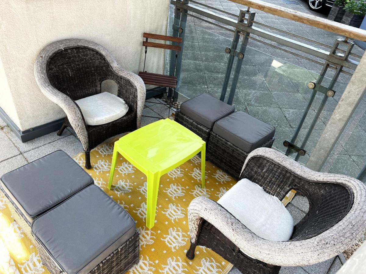 Retro Seaside Apt With Patio Apartment Swansea Ngoại thất bức ảnh