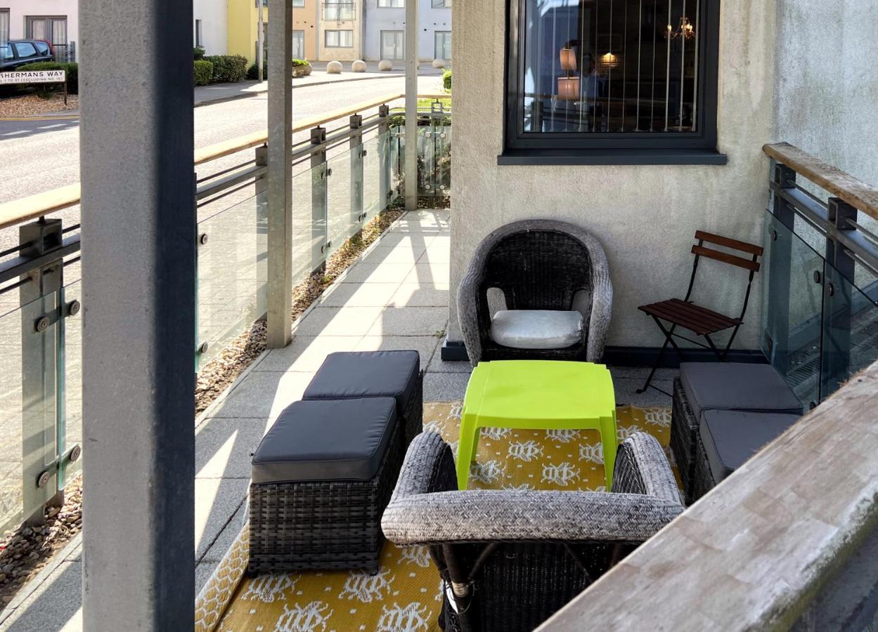 Retro Seaside Apt With Patio Apartment Swansea Ngoại thất bức ảnh